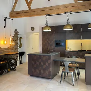 https://my-pad-provence-7.fr-provencehotel.com